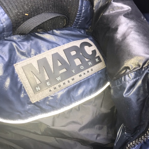 Vest. - Picture 2 of 4